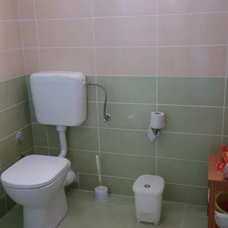 Lanterna Apartment *